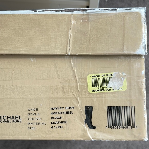 Used Michael Kors Black Leather knee high boots size 6 1/2 like new - Picture 3 of 10